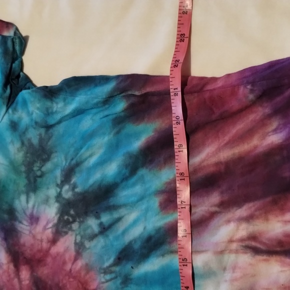 Tye-Dye T-shirt Handmade Unisex Color:reds, greens, blues & purple - Picture 9 of 11